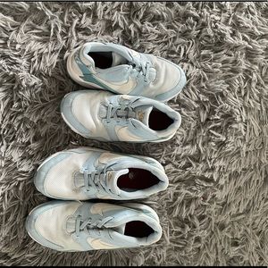 tennis shoes (sneakers) for kids